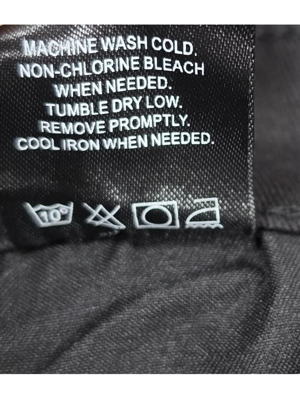 KDNK KNB3184 Men's 42 Black Bandana Paint Splatter Straight Jeans Sample